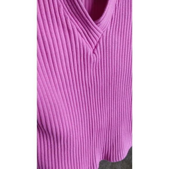 Retro ribbed sweater! - Picture 2 of 5